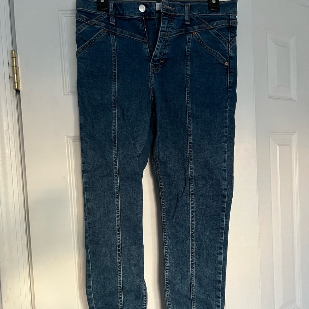 Topshop Jamie dark wash skinny jeans with design on the front